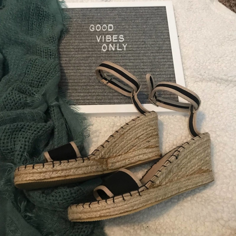 Colin Stuart Wedges Size 9 - image 3